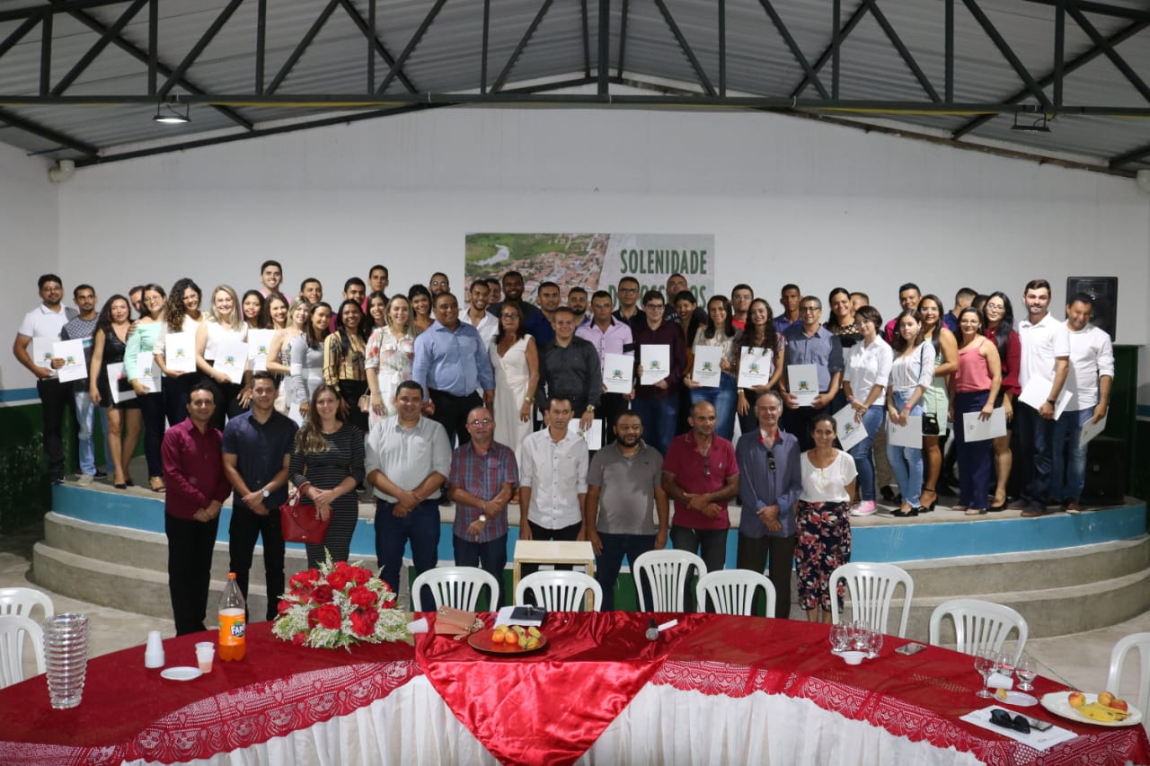 marc Prefeito de Monte Horebe no alto sertão participa da Solenidade de Posse-Concursados 2019