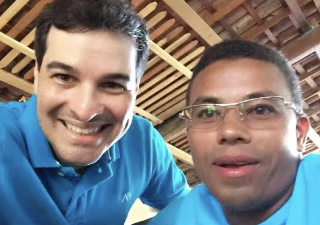 duda Vice Prefeito de Baia da Traição faz o caminho inverso abandona projeto de Zé de Oscar e diz que Serginho Lima é o melhor pra cidade ,volto pra onde jamais deveria ter saído