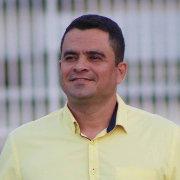 pedrito VEJA VIDEO .Com mais uma noite de festa Pedrito já comemora o sucesso dos 124 a nos de emancipação de C.E.SANTO