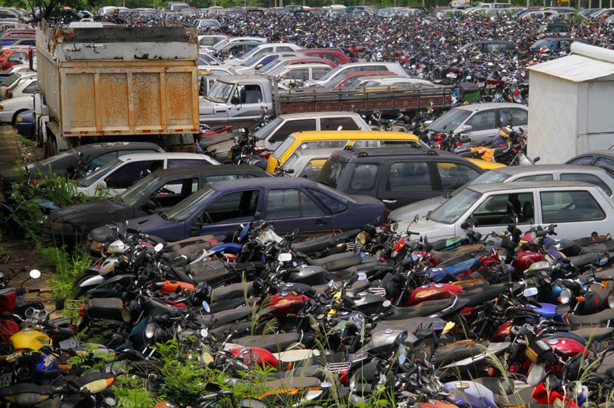 sucata Polícia deflagra operação para combater desmanche ilegal de veículos em João Pessoa