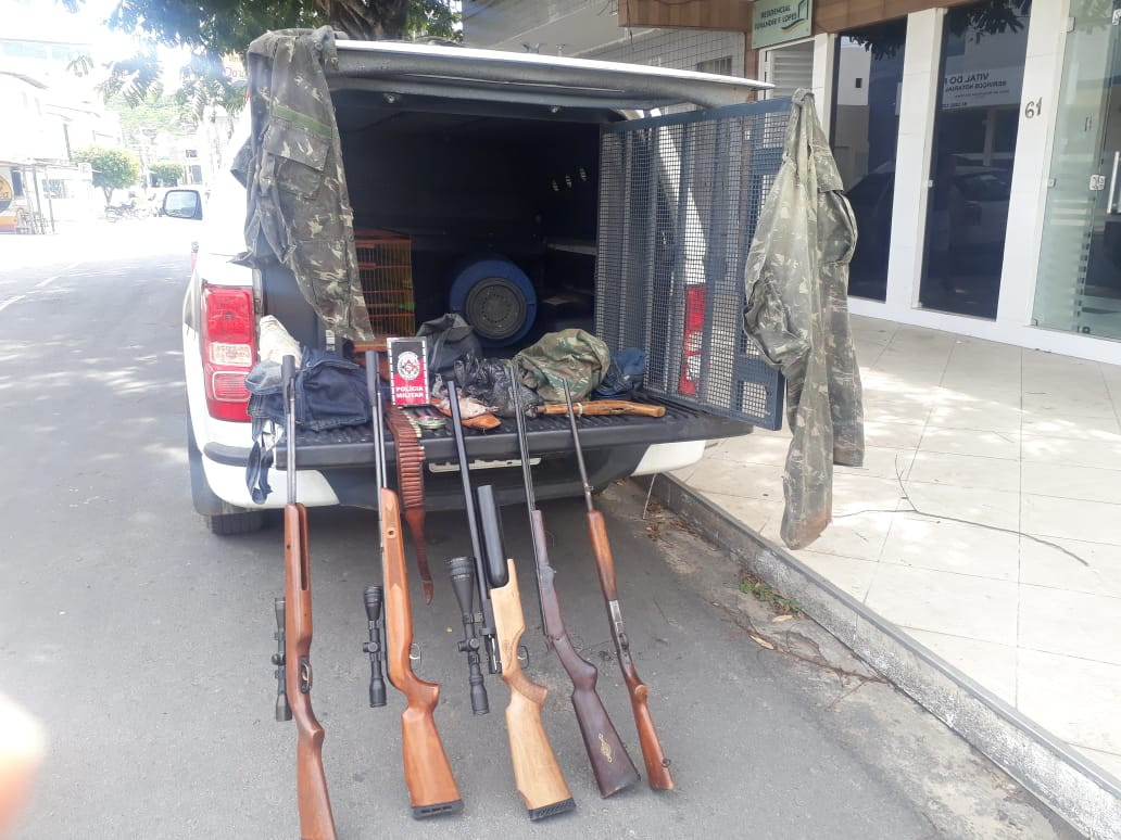 unnamed Polícia apreende armas e aves silvestres em fiscalizações ambientais pelo estado