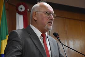 era **Vereador Marcos Henriques cobra que prefeitura nao vote projetos polêmicos sem participação popular. *