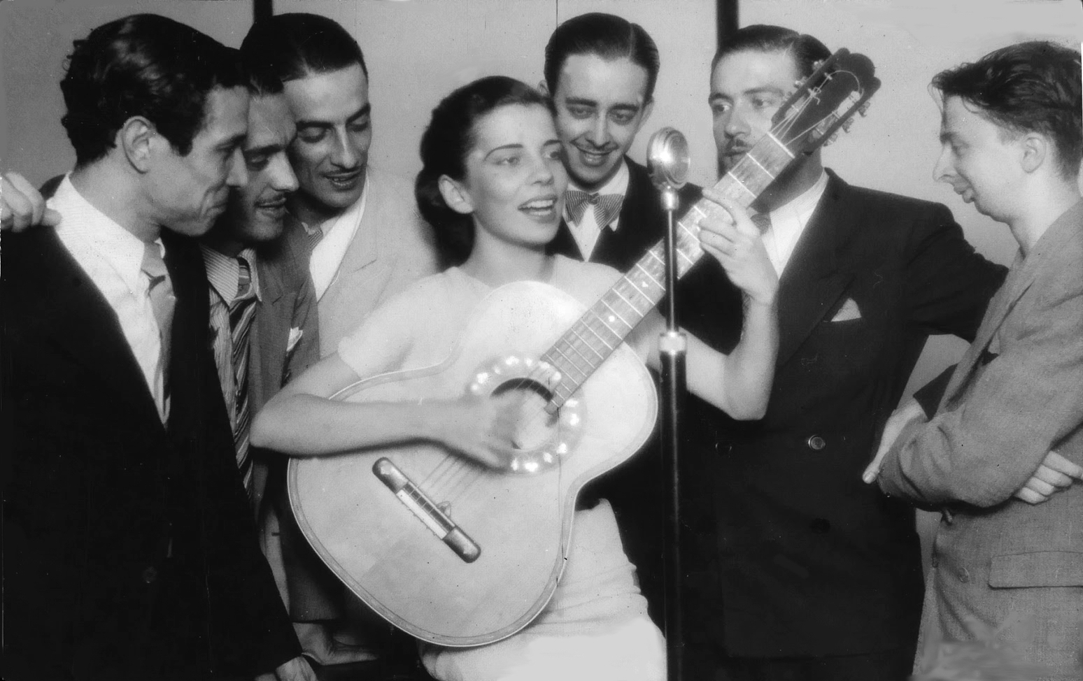 mARÍLIA, nOEL E OUTROS ADMIRADORES (1) NOEL ROSA E SUA FAVORITA MARÍLIA BATISTA, ARTIGO.Dom Cardoso*