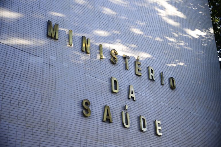 Fachada do Ministério da Saúde na Esplanada dos Ministérios COVID-19 Ministério da Saúde gastou menos de um terço da verba para Covid, diz TCU