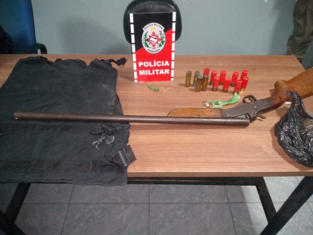 unnamed (6) Polícia detém suspeitos com espingarda e colete balístico em Campina Grande