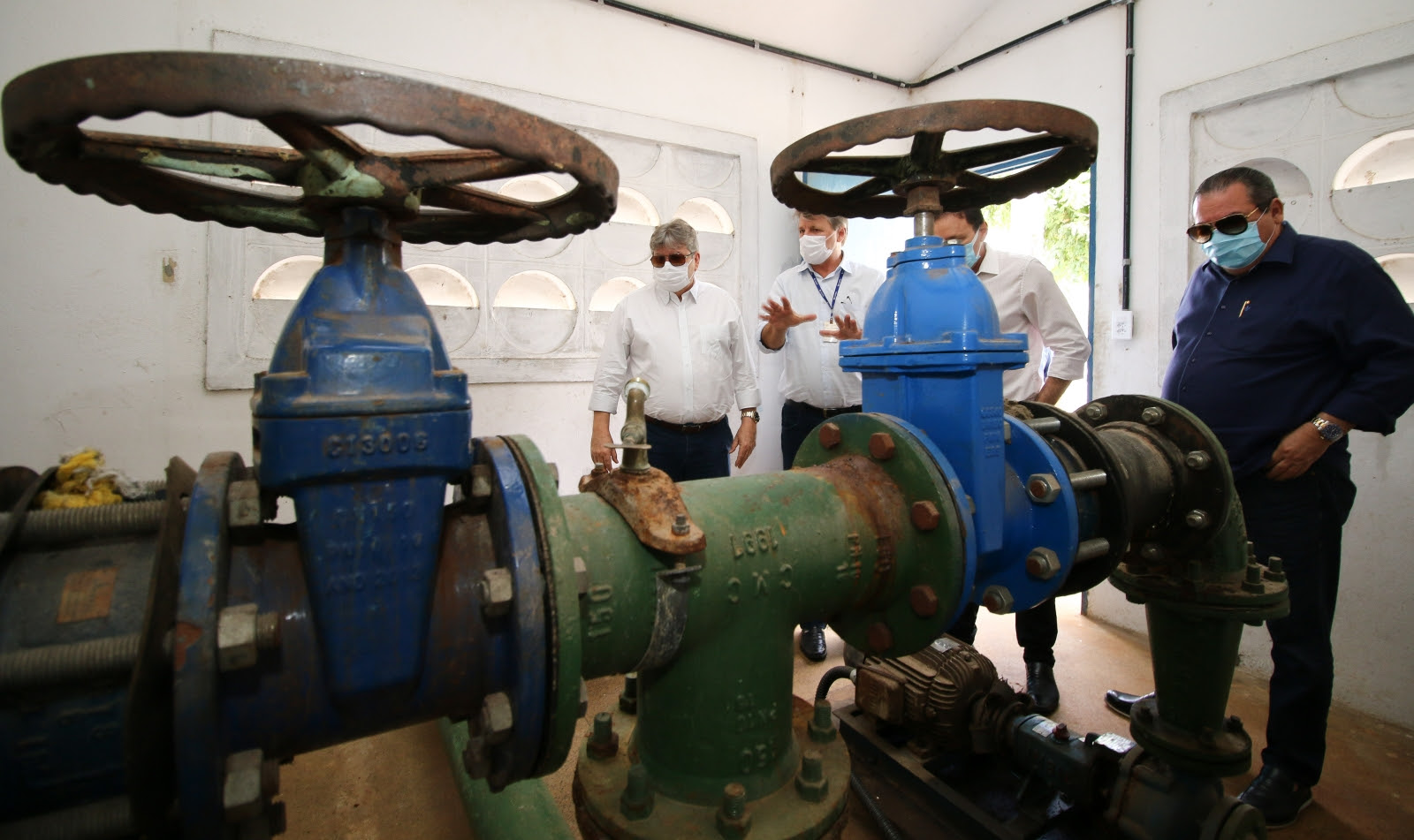 unnamed (7) João Azevêdo inspeciona obras de abastecimento d’água, esporte, social e mobilidade urbana em Guarabira e Caldas Brandão