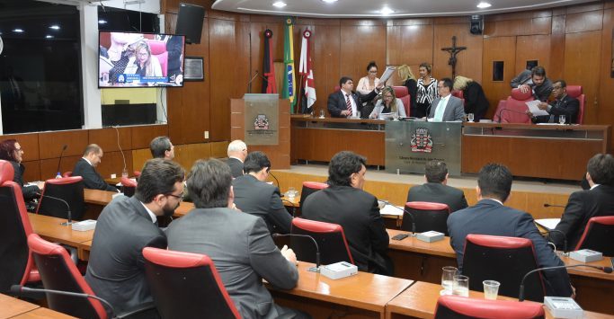 Câmara-de-João-Pessoa Instituto entra com ação para impedir aumento de salários