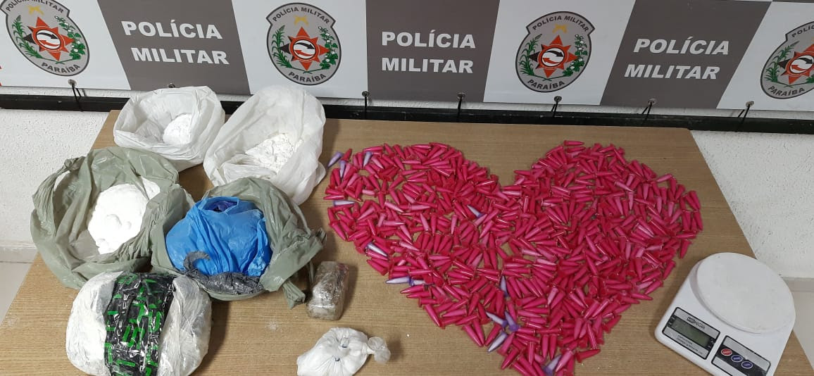 unnamed (5) Polícia apreende quase 600 embalagens com cocaína na Capital