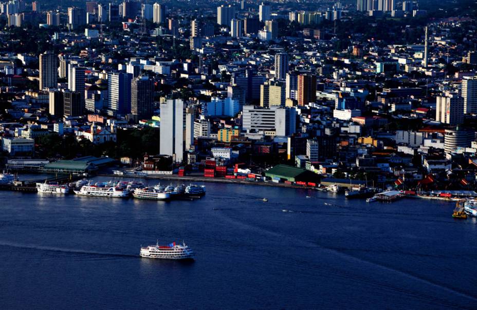 Oxigênio acaba em hospitais de Manaus; pesquisador diz que leitos viraram câmara de asfixia