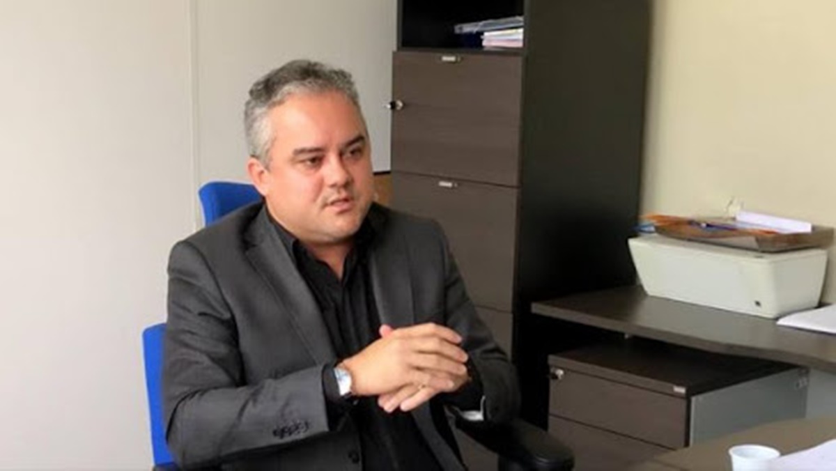 renato-mendes Câmara do TCE imputa débito de R$ 810 mil a ex-prefeito de Alhandra por pagamento irregular de honorários ao Escritório Socrates Chaves advogados