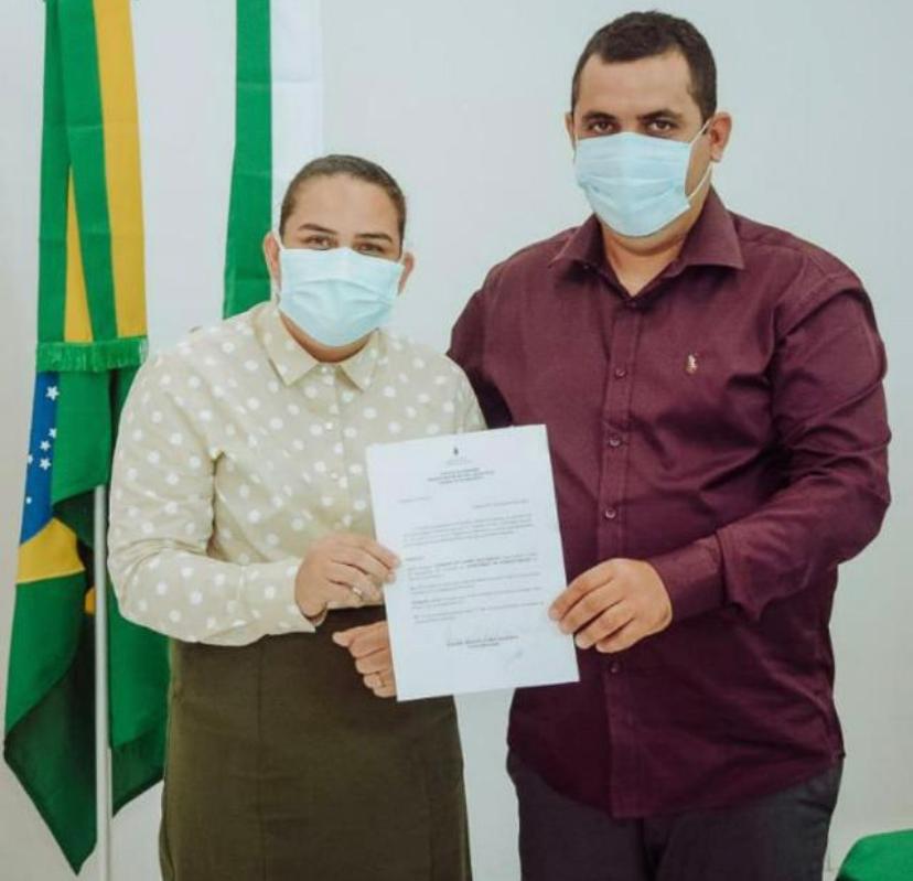 WhatsApp-Image-2021-02-12-at-12.00.29-1 Sobrinho da prefeita de Bayeux atrasa pagamento dos comissionados e contratados