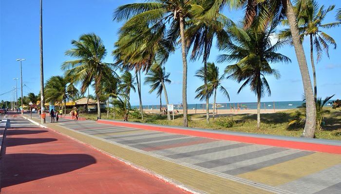 f04b8b3774ace9d8b98c0f86a4dfd369 Decreto municipal fecha orla e transportes coletivos funcionarão até às 22h, determina novo decreto