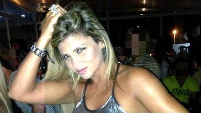 xdanubia-rocinha21-.jpg.pagespeed.ic.soch4-ij0R Mulher de traficante sofre punição disciplinar por ‘beijar outra presa’ em cadeia no Rio