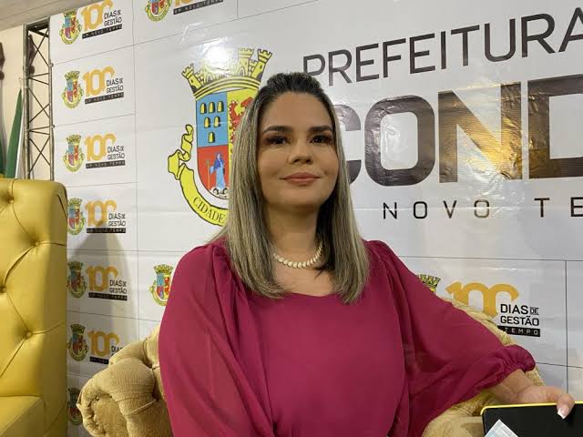 FD7F9C75-CB5E-40BF-A2FE-8A5A627C121B META. Gestão de Karla Pimentel no Conde empenhou mais de R$ 190 mil para compra de tintas e implantação de prontuário eletrônico para empresa investigada pelo Gaeco por fraude em licitações