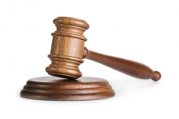 depositphotos_56230759-stock-photo-judge-hammer JUSTIÇA derruba recomendação do Ministério Público de Contas da Paraíba que desobrigava prefeituras exigir vacinação de crianças contra Covid-19 nas escolas