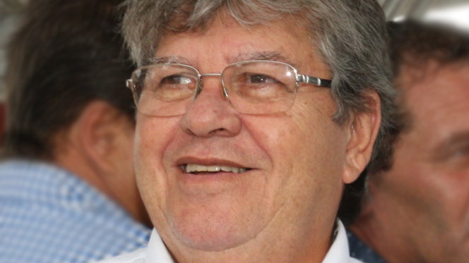 joao-azevedo1 João Azevêdo na dianteira revela pesquisa de 2022 com 40,7% das intenções de voto