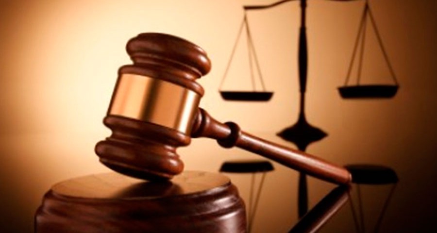 martelo-justiça Allergan Produtos Farmacêuticos é condenada por danos material, no valor de R$ 18.060,00, além de danos morais, ao valor de R$ 15.000,00 decide TJPB