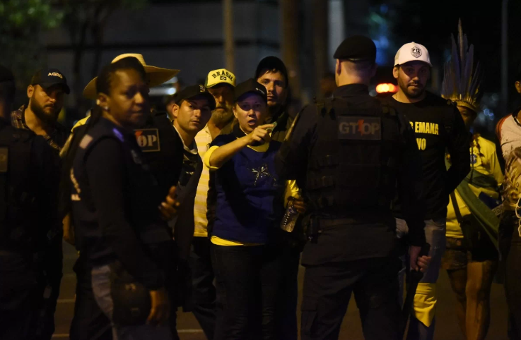 AGORA. Polícia identificou 40 envolvidos em quebra-quebra no centro de Brasília