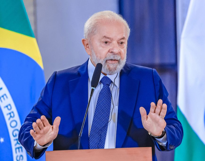 Presidente sanciona lei para retomada de mais de 11 mil obras inacabadas