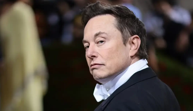 INTERNACIONAL X, ex-Twitter, hoje vale apenas um terço do que Elon Musk pagou pela plataforma