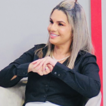 Karla Pimentel, prefeita de Conde é alvo de mais uma ação de improbidade administrativa