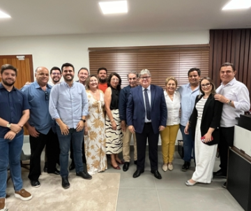 João Azevêdo promove a união da situação e oposição também em Uiraúna