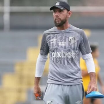 hhh Técnico acusado de assédio pede demissão do time feminino