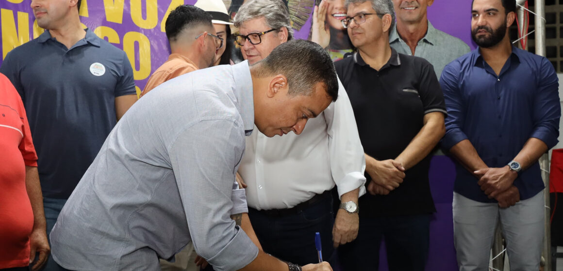 Empreender PB assina mais de R$ 1,3 milhão em contratos durante abertura do Ciclo do Orçamento Democrático Estadual 2024