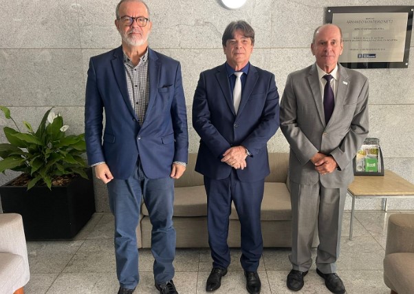 FEITO Presidente da FIEPB convida diretor-presidente do IBRAM para encontro com industriais paraibanos