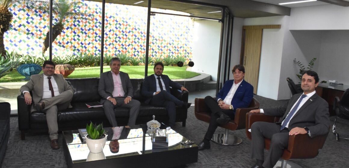Presidente da FIEPB se reúne com membros do Ministério Público