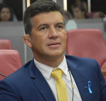 Carlão pelo bem vice-presidente da CMJP deverá assumir o comando do pode legislativo na ausência de Dinho investigado