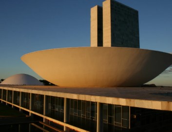 BRASIL PSol celebra decisão de Dino sobre emendas; oposição vê “desrespeito”