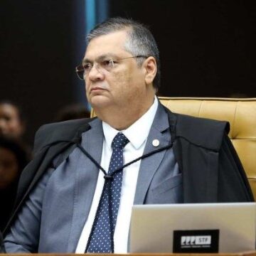 SEM SUCESSO. Mesmo após explicação de deputados, Dino mantém bloqueio de emendas