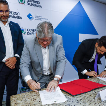 João Azevêdo garante instalação de empresa vinculada ao setor automotivo e destaca ambiente favorável para atração de novos negócios