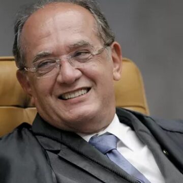 Ministro quer julgar Bolsonaro em 2025 para evitar “tumulto” nas eleições de 2026