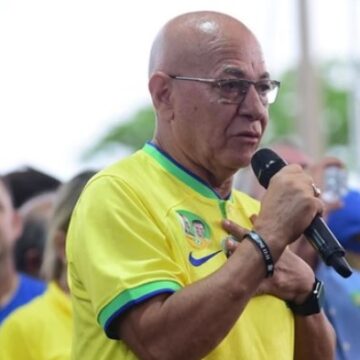 Após suposto vídeo com adolescente, deputado deixa o partido