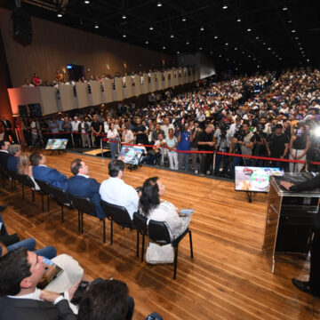 João Azevêdo presta contas das ações do governo em 2024 e celebra resultados positivos da economia e das políticas públicas 