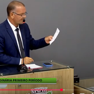 Captura de tela 2025-02-28 074258 Vereador Clóvis de Loy acusa secretario de infraestrutura de prejudicar a construção civil local,travando processos praticando assedio moral contra servidores públicos além de agir a favor da evasão imobiliária VEJA VIDEO