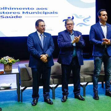 IMG_3535 João Azevêdo destaca investimentos na interiorização e ampliação de atendimentos na Saúde em encontro com gestores municipais