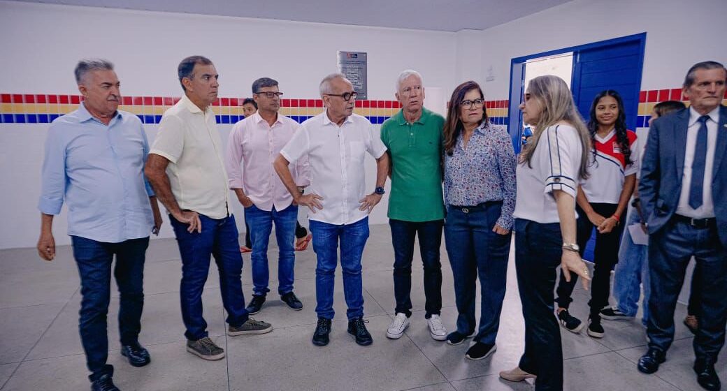 f1882a88-87e7-4c33-b3d3-2059a62e9e33 Educação modernaCícero Lucena entrega 42ª escola reconstruída pela Prefeitura e projeta novo padrão de ensino tecnológico para toda a rede de João Pesso