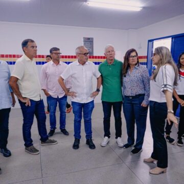 Educação modernaCícero Lucena entrega 42ª escola reconstruída pela Prefeitura e projeta novo padrão de ensino tecnológico para toda a rede de João Pesso