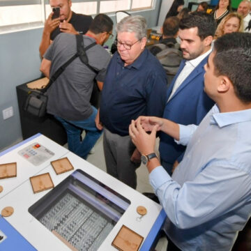 unnamed (11) João Azevêdo lança Programa Amanhã Digital com investimento de R$ 200 milhões e autoriza realização de Competição Paraibana de Robótica