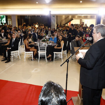 unnamed (12) João Azevêdo prestigia homenagem aos “100 Maiores Contribuintes de ICMS da Paraíba” e destaca avanços na economia do Estado