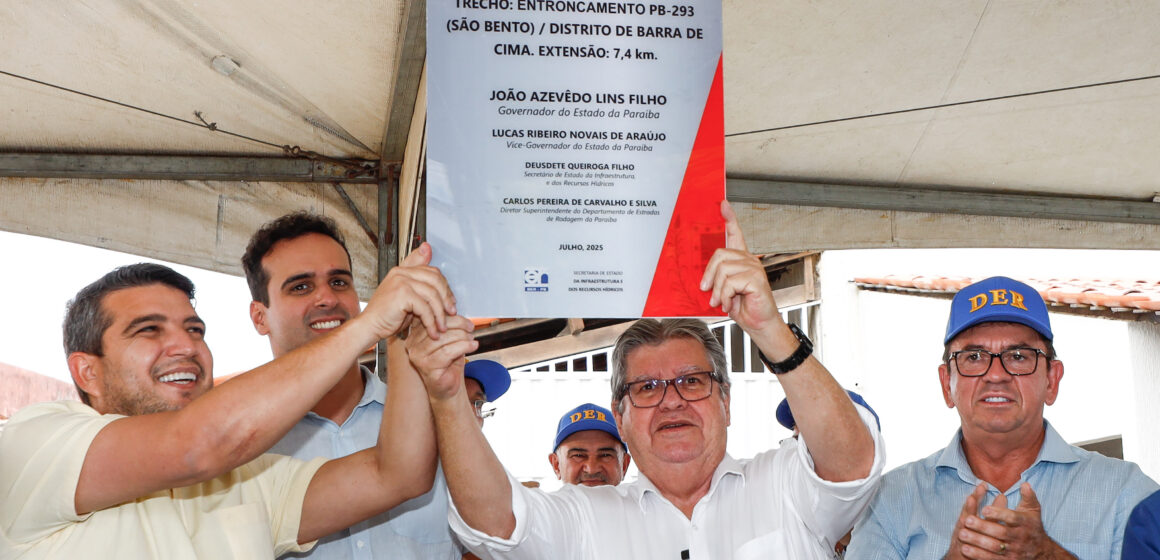 unnamed (5) João Azevêdo entrega rodovia em São Bento e travessias urbanas e abastecimento d’água de Riacho dos Cavalos