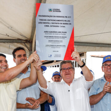 unnamed (5) João Azevêdo entrega rodovia em São Bento e travessias urbanas e abastecimento d’água de Riacho dos Cavalos