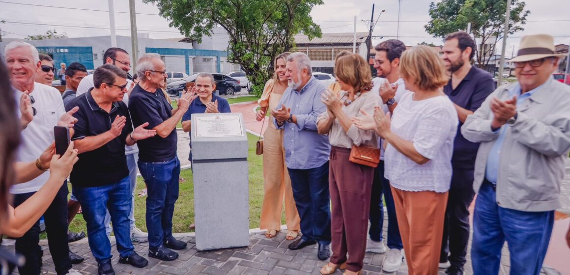 No Colinas do Sul  Cícero Lucena entrega 20ª praça construída desde 2021 e celebra mais de R$ 34 milhões em obras de infraestrutura