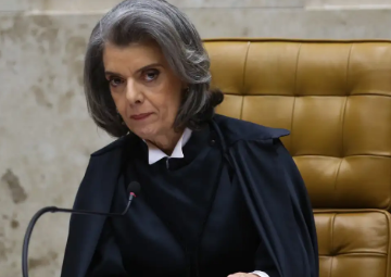 Ex-presidente é condenado por golpe de Estado e mais quatro crimes