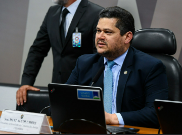 Presidente do Senado  arquiva PEC da Blindagem após rejeição da proposta em comissão
