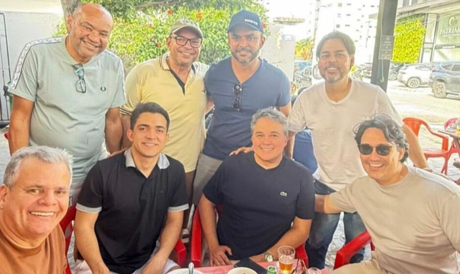 Genro de Nabor aparece com Efraim e aumenta especulação sobre João sobrar na curva