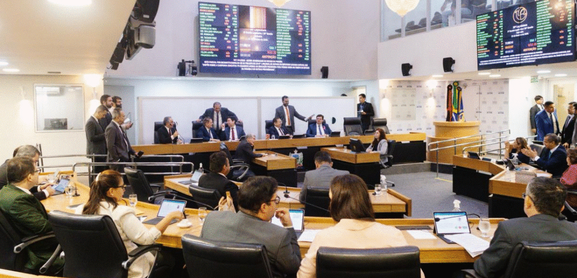 Assembleia aprova projetos em defesa da saúde e bem-estar dos paraibanos
